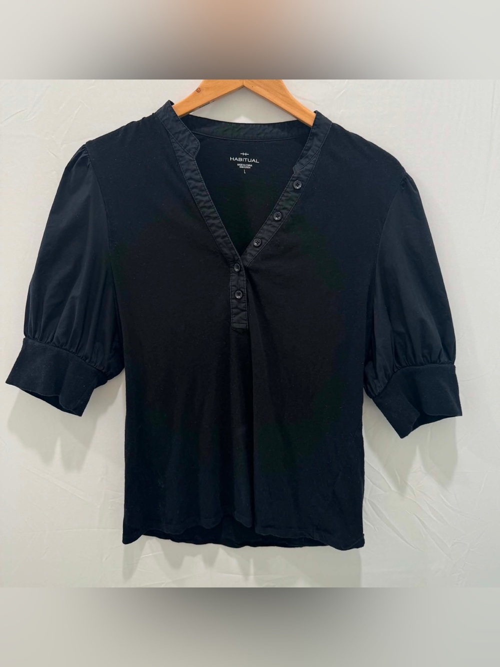 Habitual Women  Black Puff-Sleeve Henley Polo large